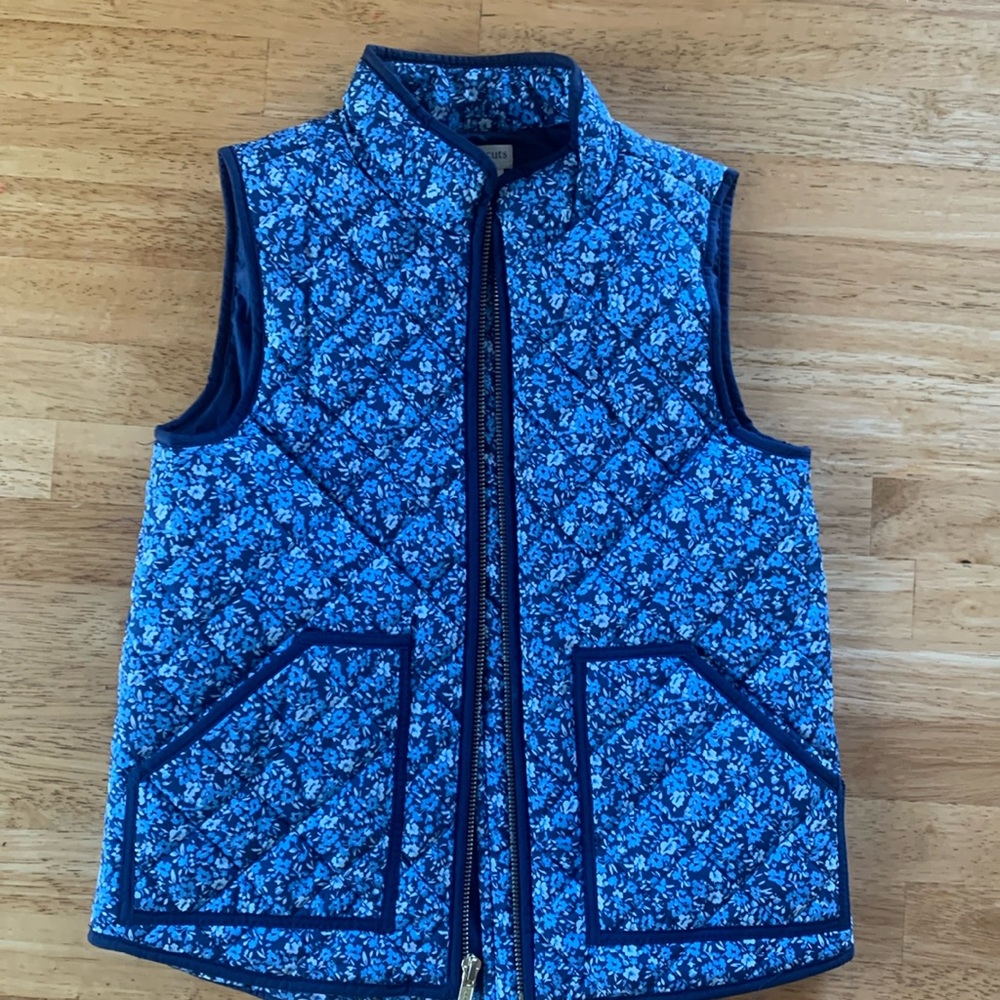 EUC crew, cuts, puffer, vest, size small